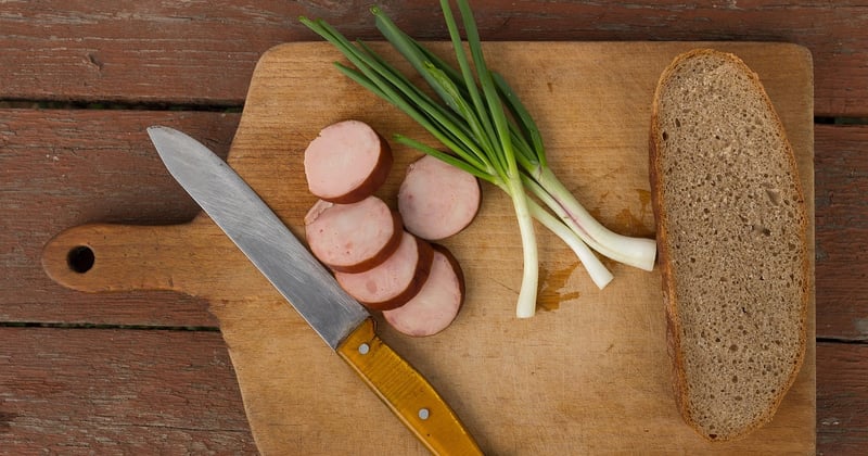 Le plastique banni des cantines scolaires : la revolution des repas